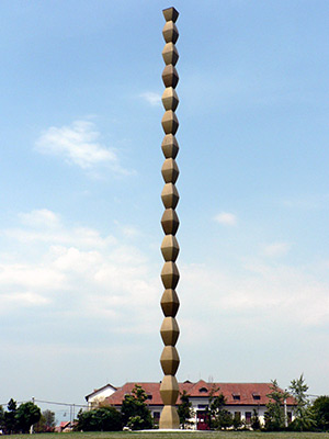 04042013114454coloana-infinitului-Brancu